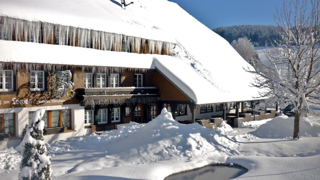 Hotel Zum Loewen - Unteres Wirtshaus Titisee-Neustadt Exterior foto